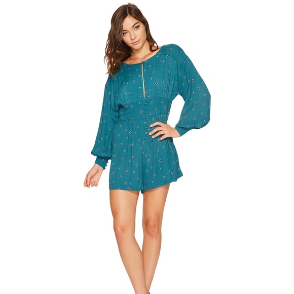 🔴Free People Love Grows Printed Keyhole Romper - Picture 2 of 4